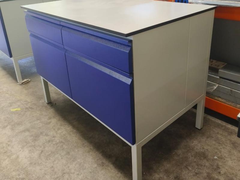 Portable Lab Bench